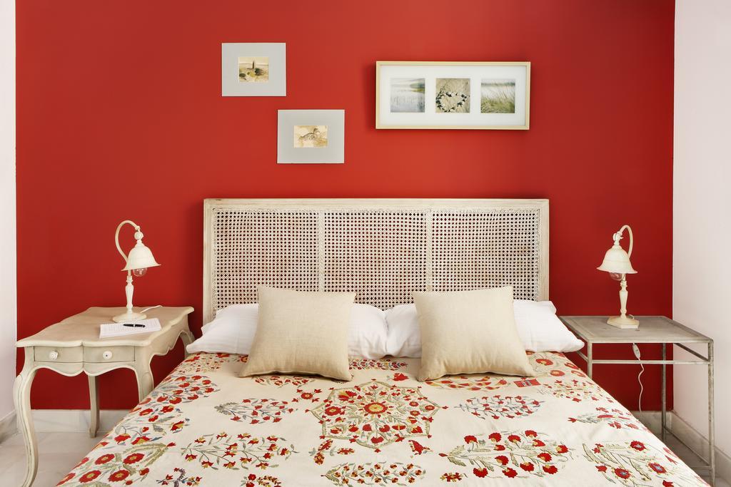 Apartamentos Mariscal Sevilla Exteriör bild